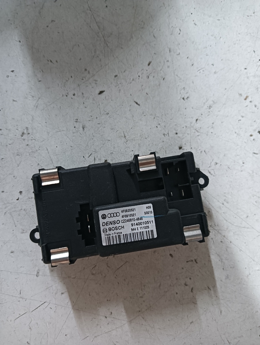 Rezistenta aeroterma AUDI A6/S6 III Saloon (4F2, C6) [ 2004 - 2011 ] OEM 4f0820521