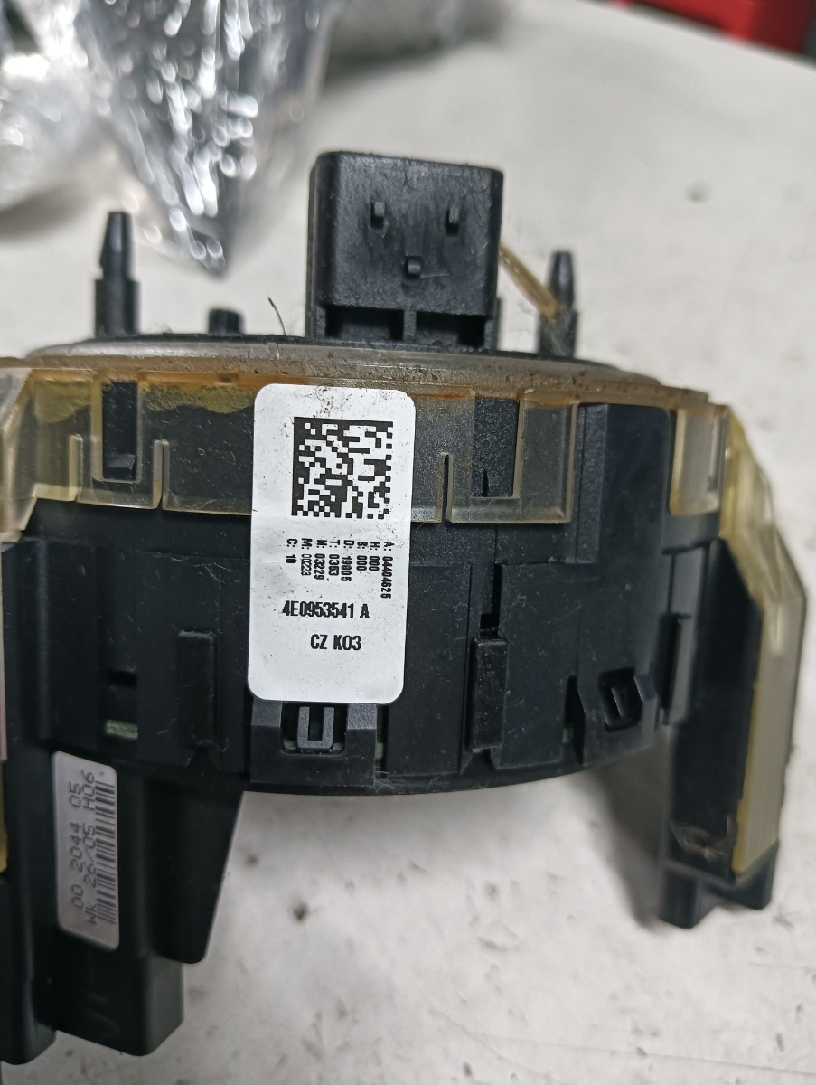 Spirala airbag / spirala volan AUDI A6/S6 III Saloon (4F2, C6) [ 2004 - 2011 ] OEM 4e0953541a – foto 3