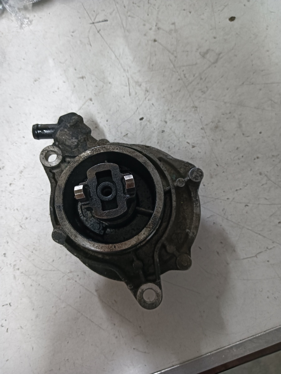 Pompa vacuum BMW 3 V (E90) [ 2004 - 2012 ] 320 d (M47 D20 (204D4), N47 D20 C) 120KW|163HP