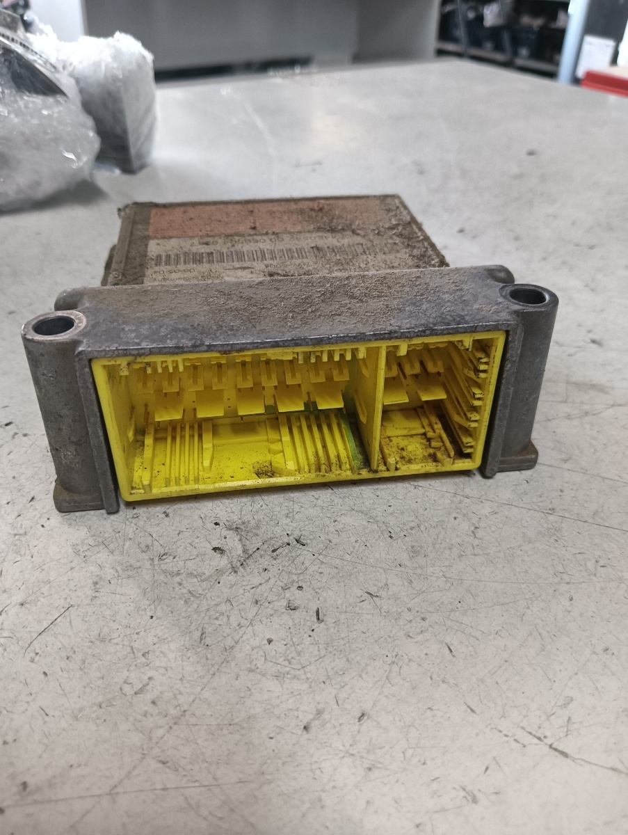 Calculator airbag VOLKSWAGEN CRAFTER 30-50 Box (2E_) [ 2006 - 2016 ] TDI (BJK, CEBB) 80KW|109HP OEM A9064460542