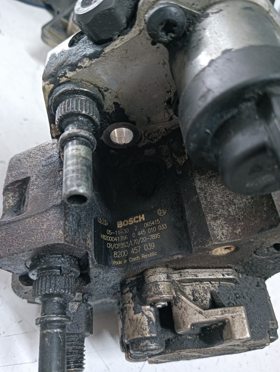 Pompa inalte  RENAULT MASTER II Box (FD) [ 1998 - > ] OEM 0445010033