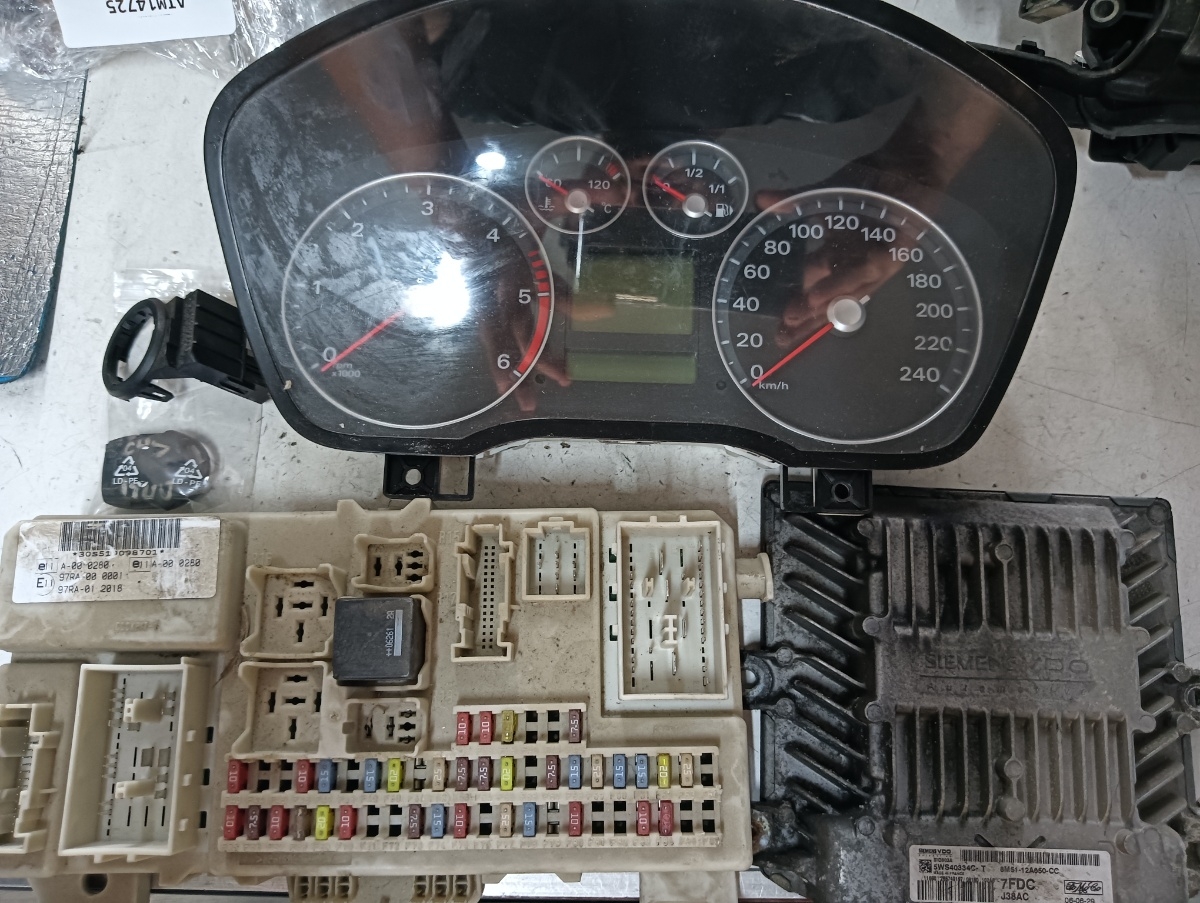 Kit pornire FORD FOCUS II (DA_, HCP, DP) [ 2004 - 2013 ] TDCi (G6DB) 100KW|136HP OEM 8m5112a650cc