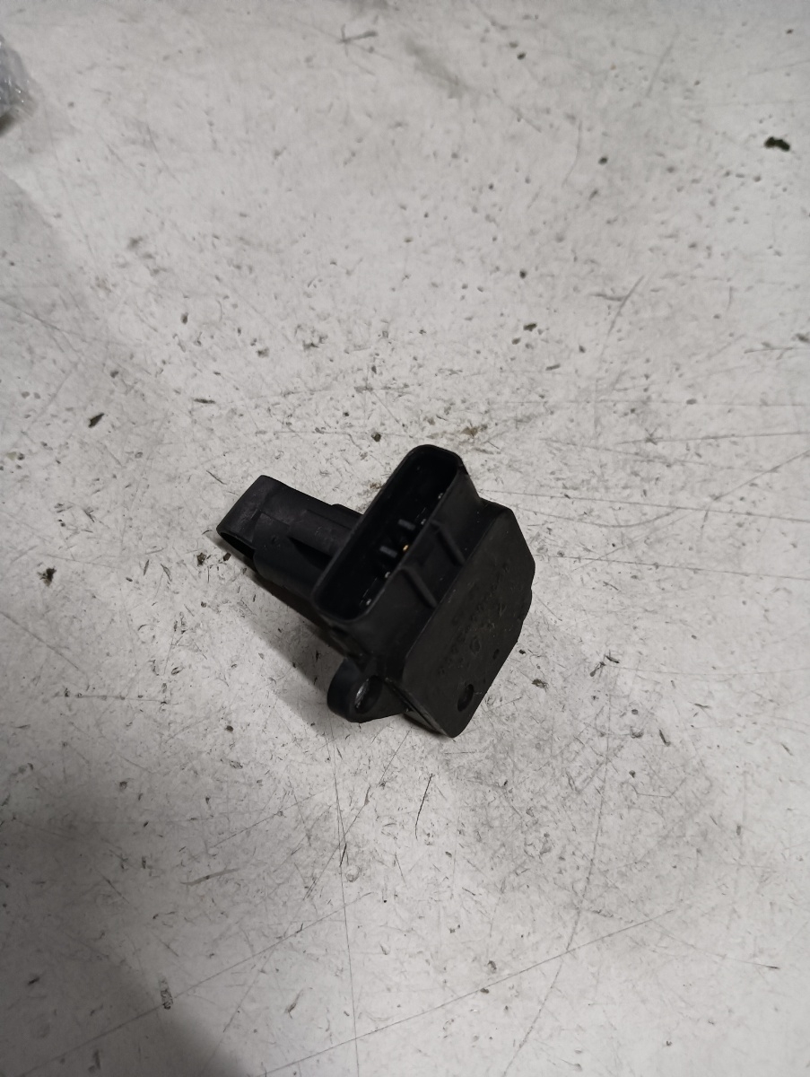 Debitmetru aer MAZDA  6 2005> OEM 1974002010