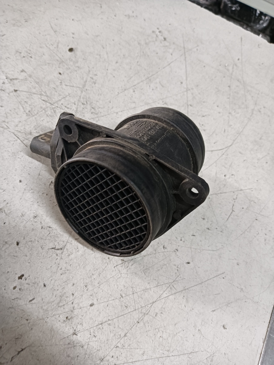Debitmetru aer VOLKSWAGEN POLO (9N_) [ 2001 - 2012 ] TDI (AMF, BAY) 55KW|75HP OEM 0281002318 – foto 2