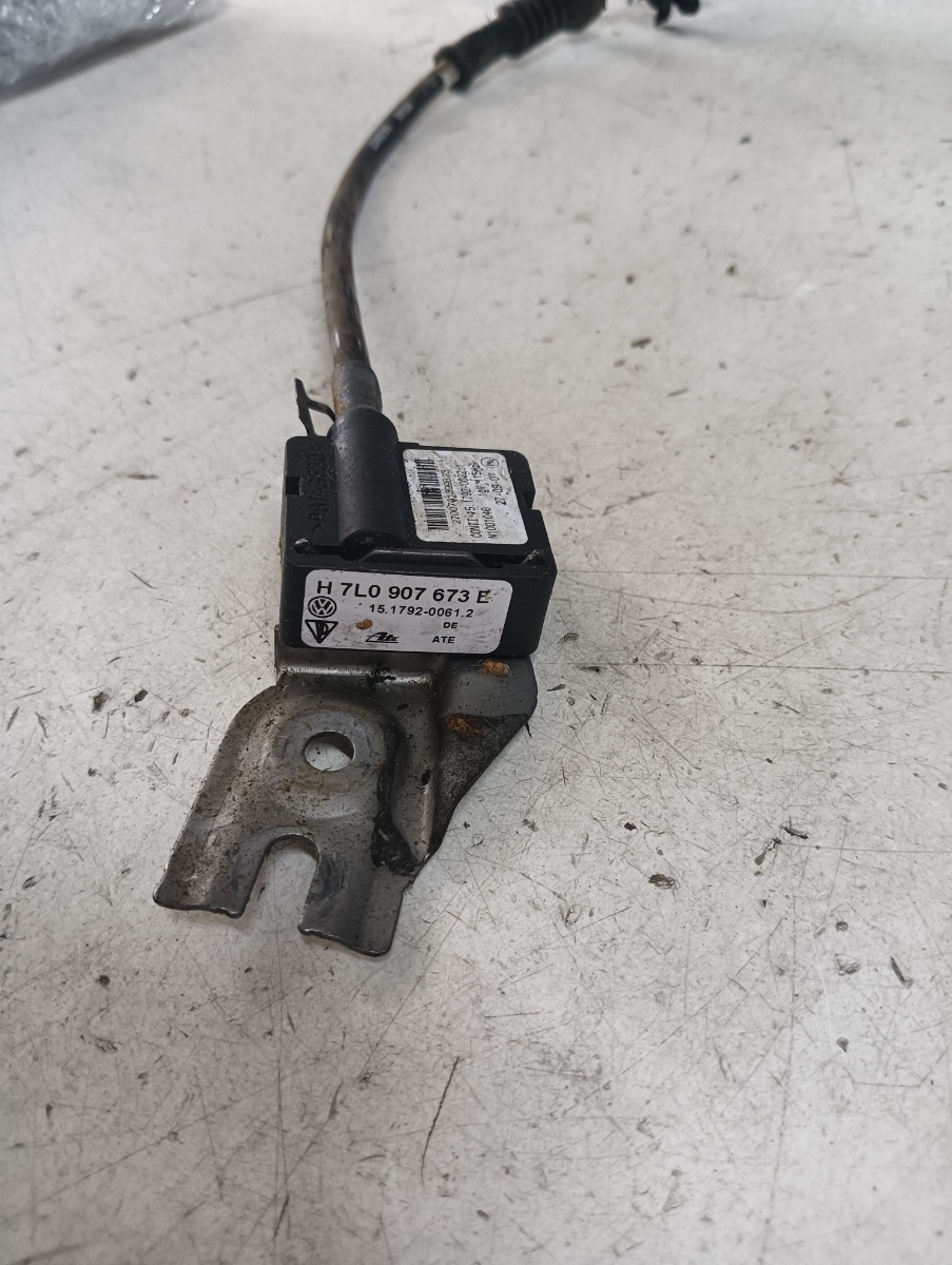 Senzor pedala de acceleratie VOLKSWAGEN TOUAREG 7LA, 7L6, 7L7 2002 - 2013 V6 TDI CASA, CASC 7l0907673e – foto 2