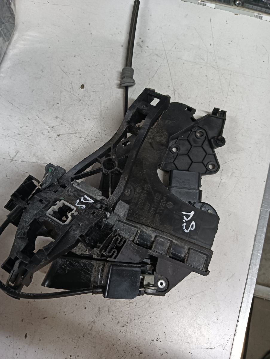 Broasca usa dreapta spate VOLVO V50 (MW, 545) [ 2003 - 2012 ] OEM 30699112