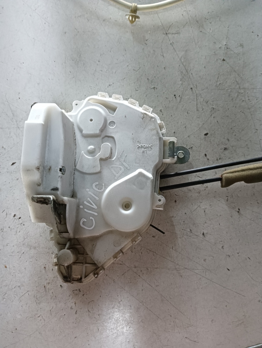 Broasca usa dreapta fata HONDA CIVIC VIII Hatchback (FN, FK) [ 2005 - > ] OEM 72111smgg0