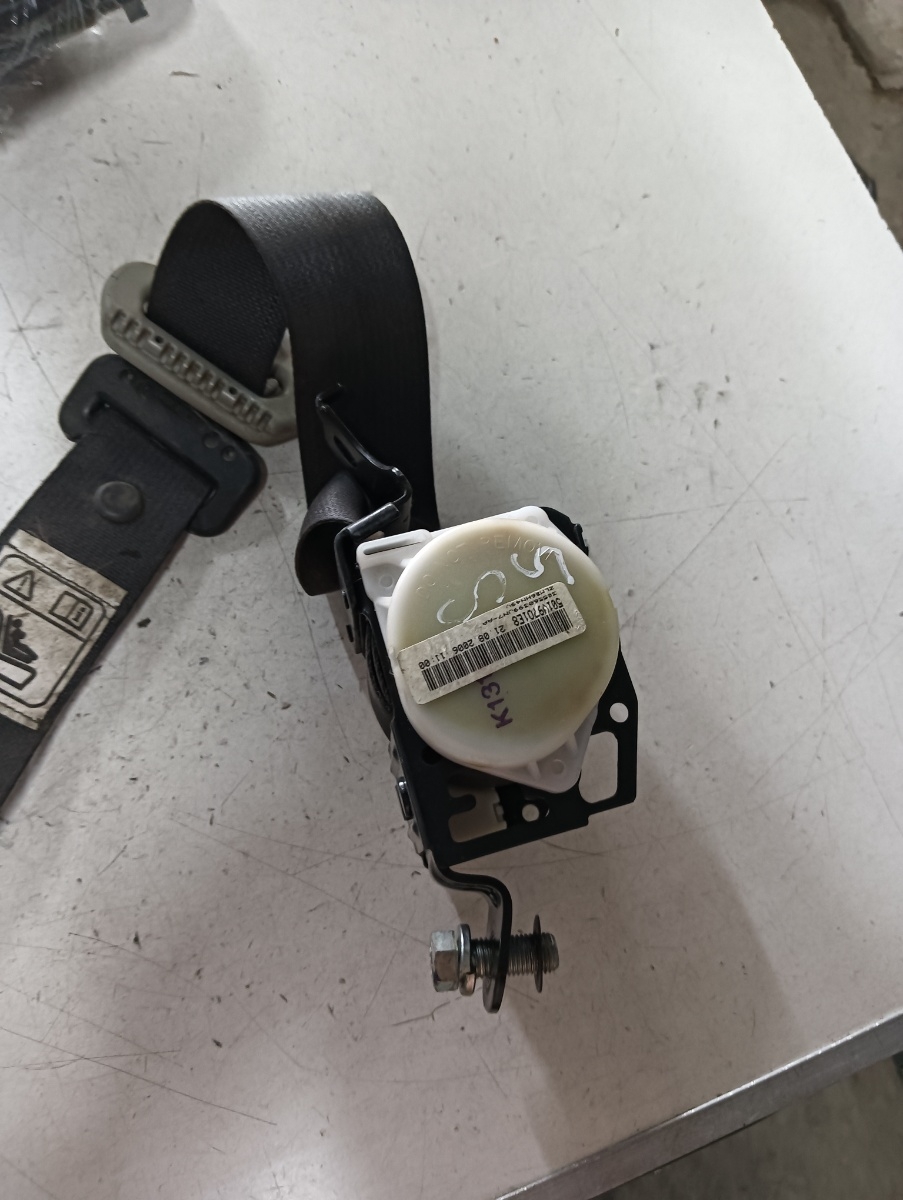 Centura siguranta stanga spate HONDA CIVIC VIII Hatchback (FN, FK) [ 2005 - > ] OEM 501v9701e8