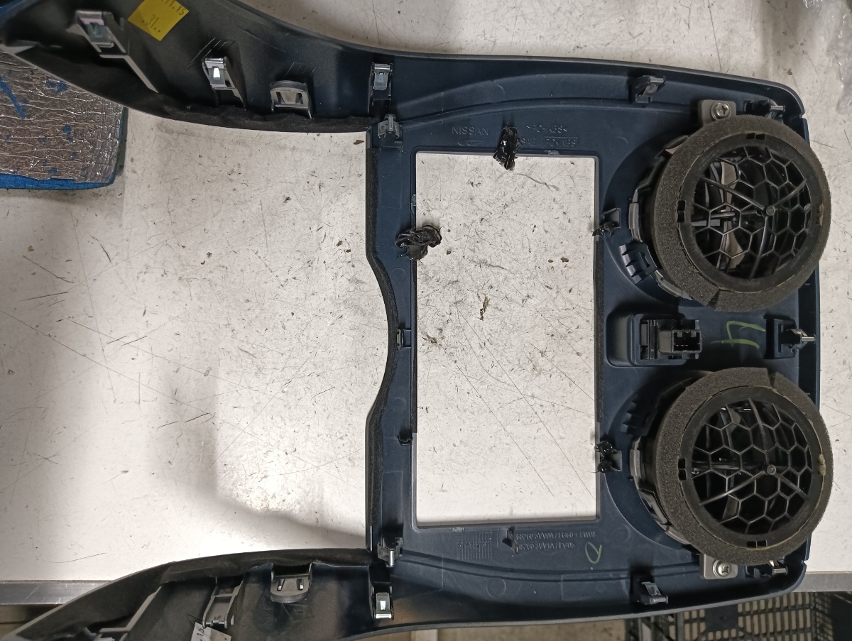 Guri ventilatie fata NISSAN NOTE (E11, NE11) [ 2005 - 2013 ] – foto 2