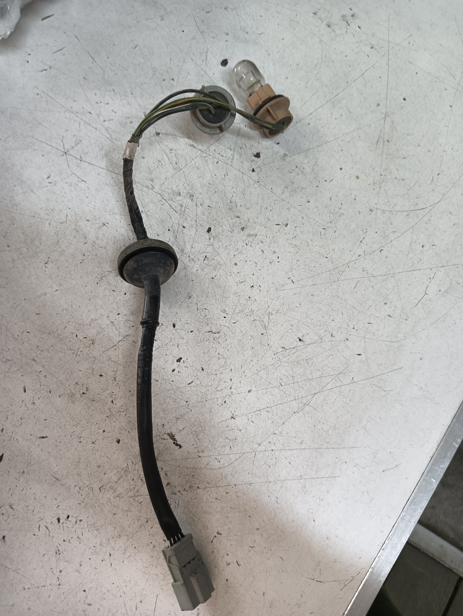 Soclu far / stop stanga spate HONDA CIVIC VIII Hatchback (FN, FK) [ 2005 - > ]