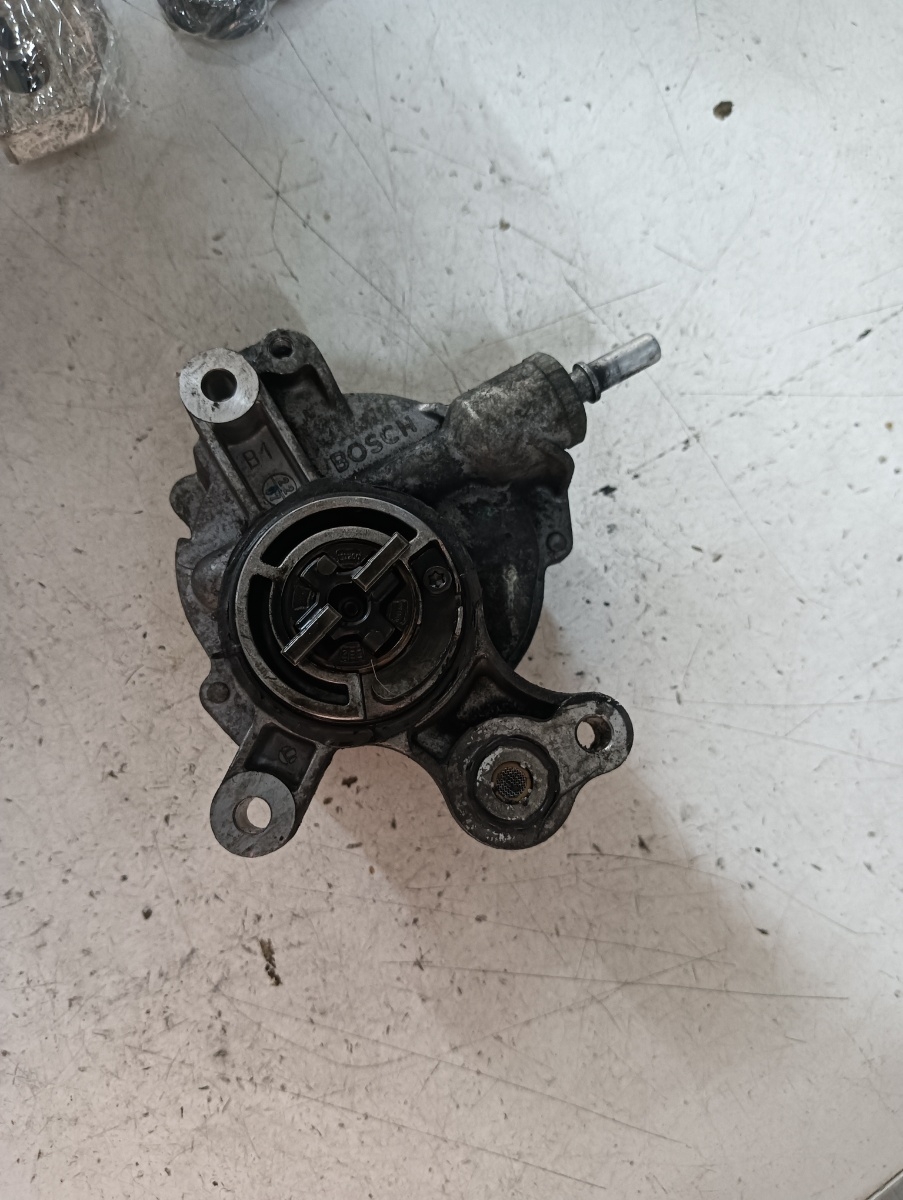 Pompa vacuum FORD FOCUS II (DA_, HCP, DP) [ 2004 - 2013 ] – foto 2