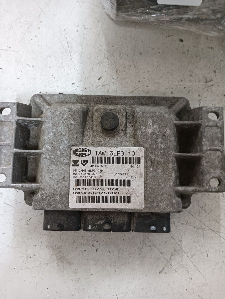 Calculator ECU PEUGEOT 407 (6D_) [ 2004 - > ] OEM 9651774180