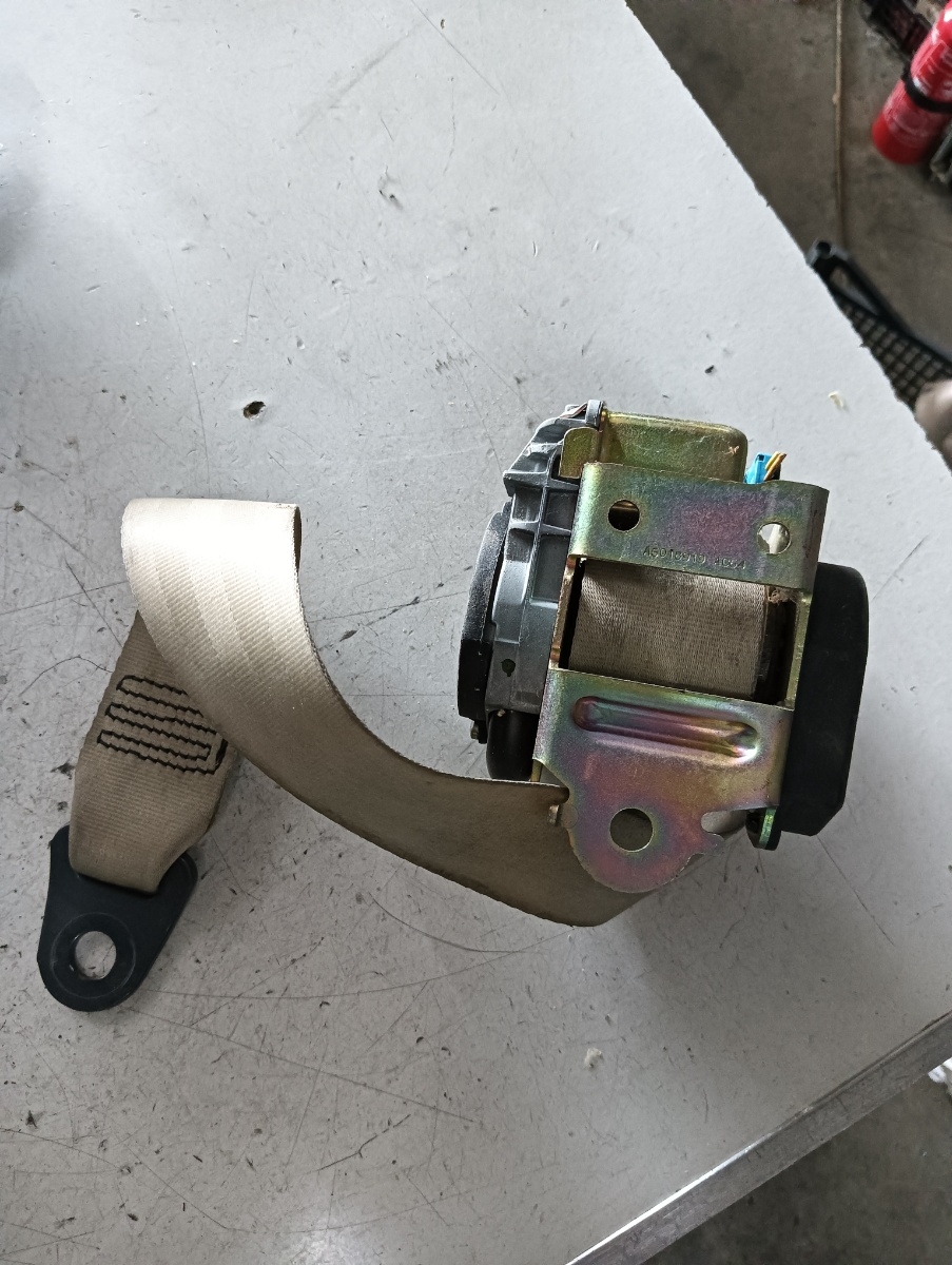 Centura siguranta dreapta spate PEUGEOT 407 (6D_) [ 2004 - > ] OEM A6018919
