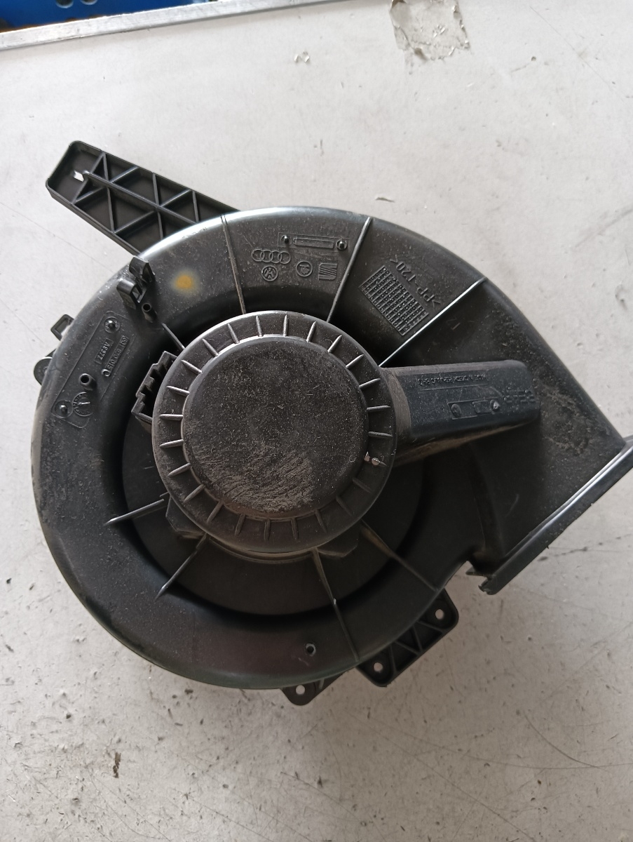 Aeroterma  SKODA FABIA (6Y2) [ 1999 - 2008 ] OEM 6q1820015c