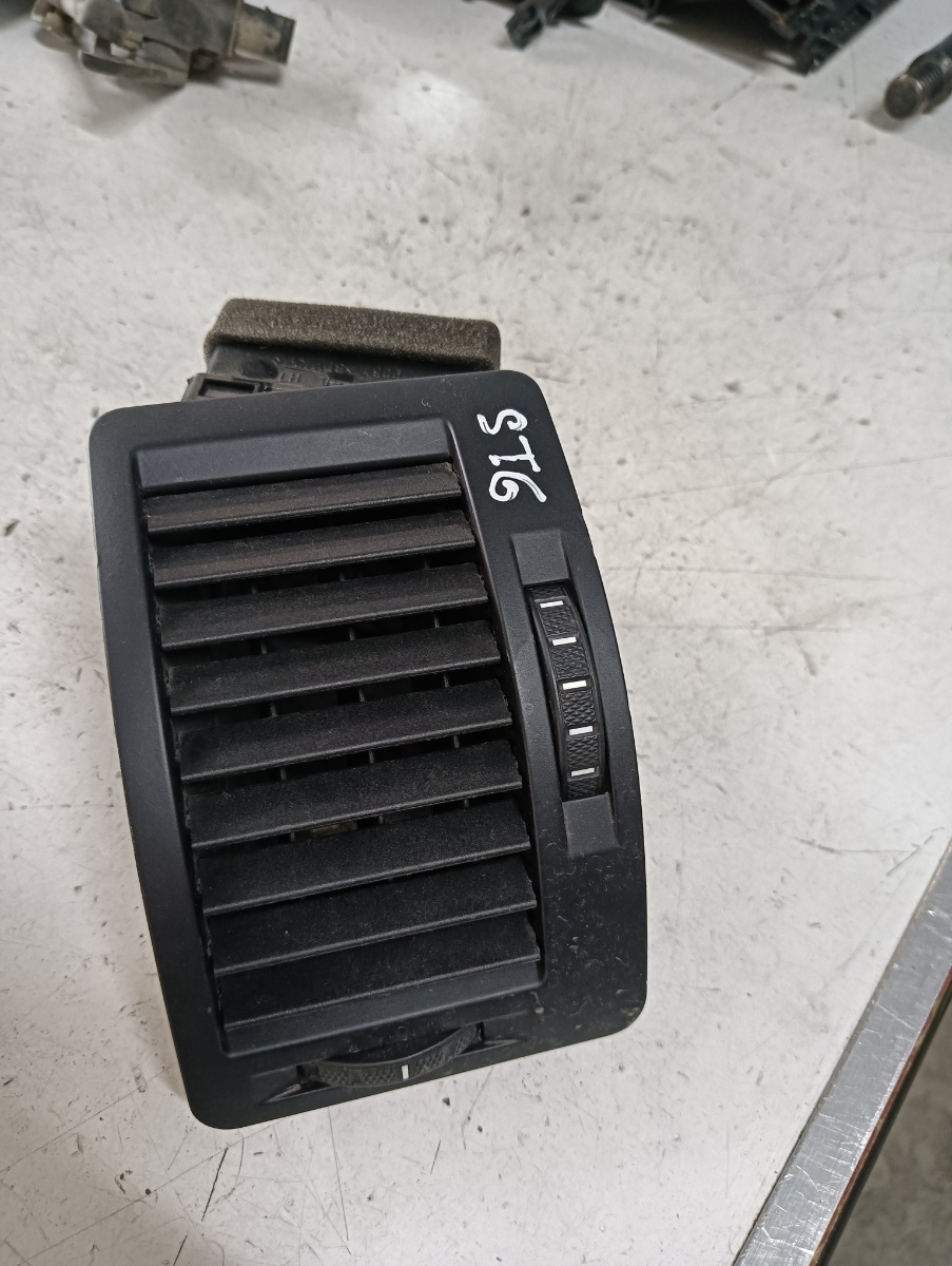 Guri ventilatie  stanga fata SKODA OCTAVIA II Combi (1Z5) [ 2004 - 2013 ]