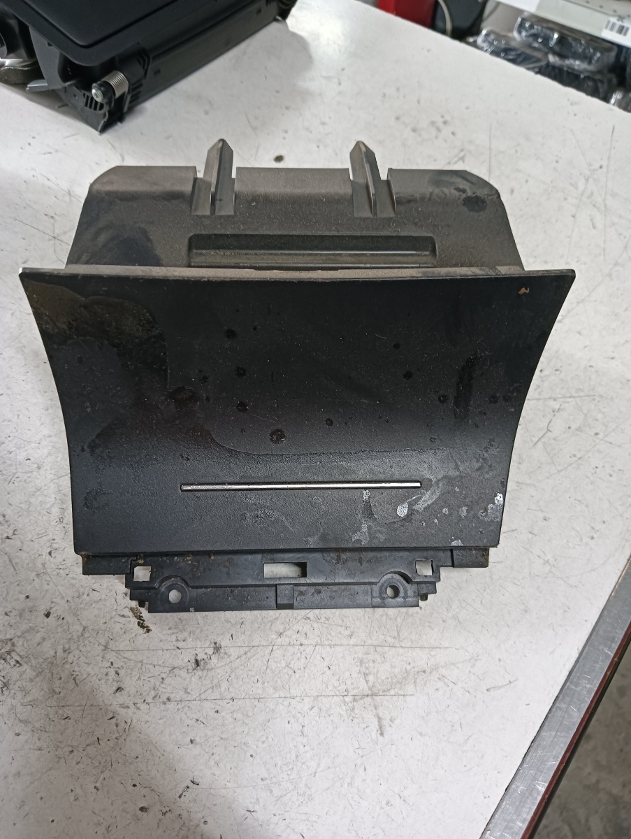 Compartiment depozitare  SKODA OCTAVIA II Combi (1Z5) [ 2004 - 2013 ] OEM 1z1863077a