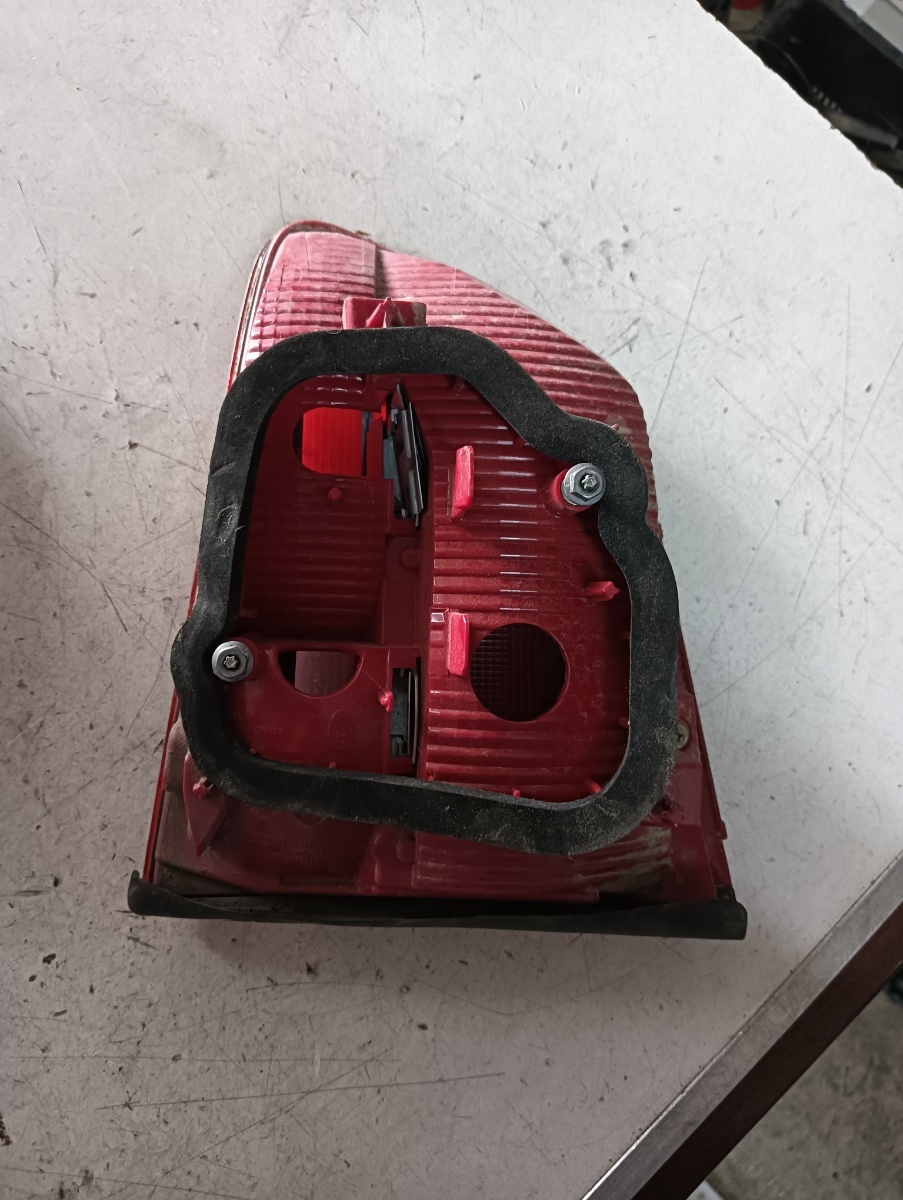 Lampa spate / stop stanga spate VOLKSWAGEN TOURAN (5T1) [ 2015 - > ] – foto 2