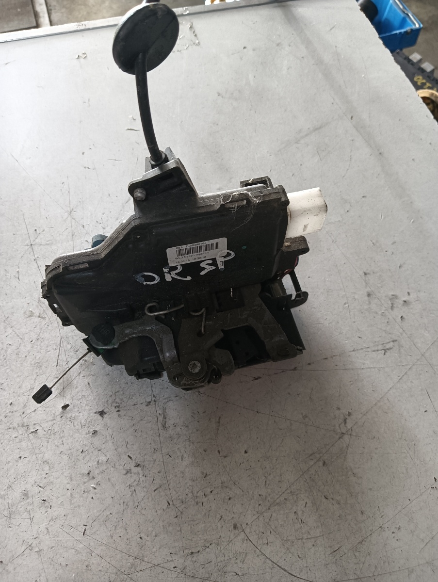 Broasca usa dreapta spate VOLKSWAGEN TOURAN (5T1) [ 2015 - > ] OEM 7l0839016j