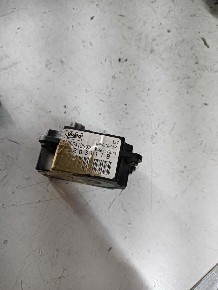 Actuator/motoras clapeta aer AC PEUGEOT 308 (4A_, 4C_) [ 2007 - > ] OEM T1006419g