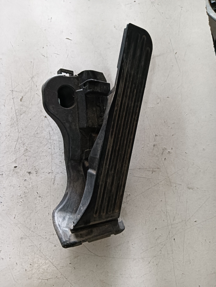 Pedala de acceleratie VOLKSWAGEN PASSAT (3C2) [ 2005 - 2010 ] TDI (BMP) 103KW|140HP OEM 1k1721503l