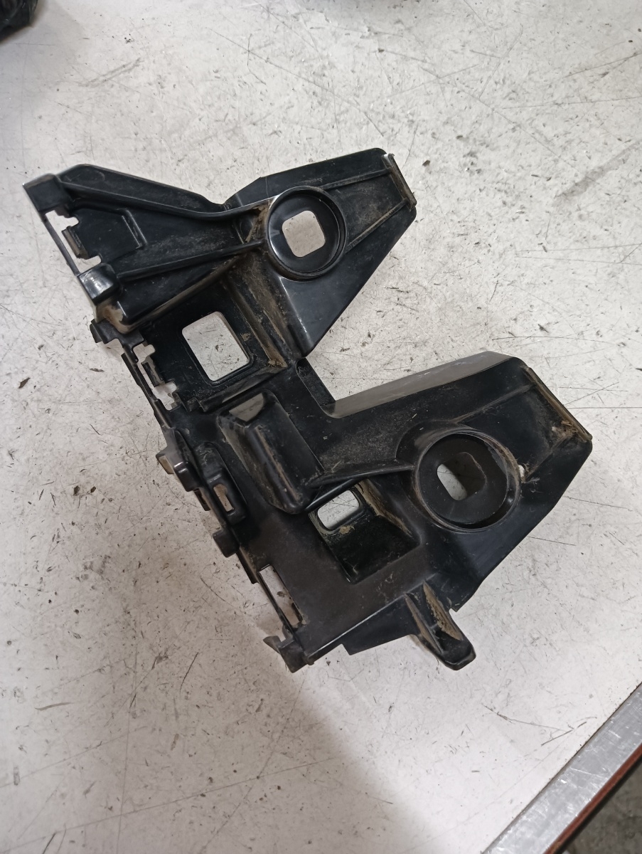 Suport bara  dreapta spate VOLKSWAGEN (SVW) PASSAT (B8) [ 2016 - > ] OEM 3g9807484