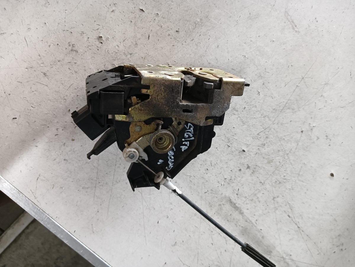 Broasca usa stanga fata FORD FOCUS Hatchback  (DAW, DBW) [ 1998 - 2007 ]