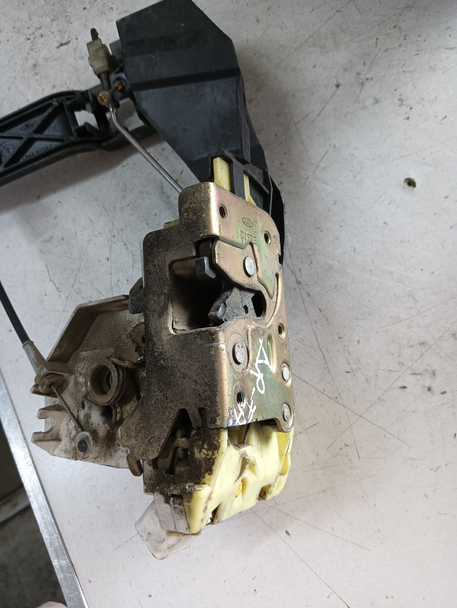 Broasca usa dreapta fata FORD FOCUS Hatchback  (DAW, DBW) [ 1998 - 2007 ] – foto 2