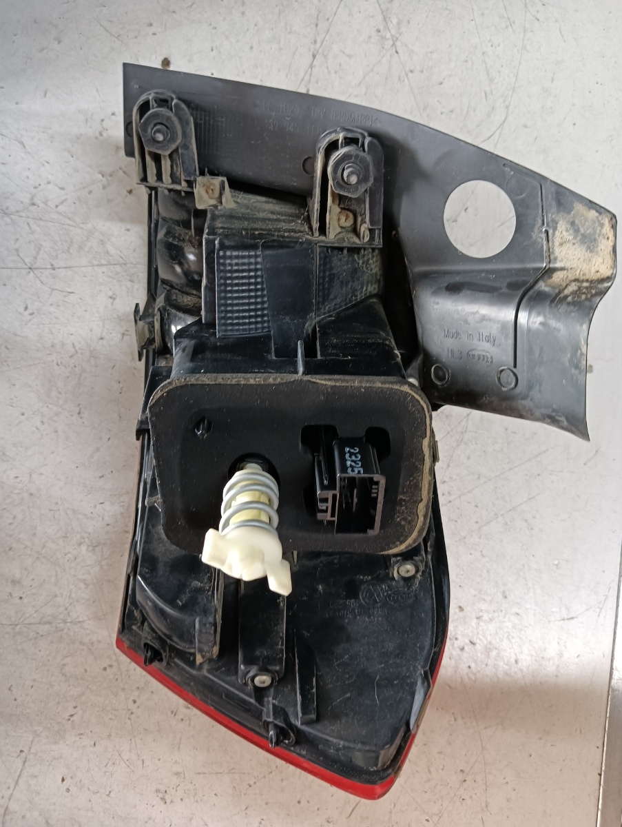 Lampa spate / stop stanga spate VOLKSWAGEN (SVW) PASSAT (B8) [ 2016 - > ] – foto 2