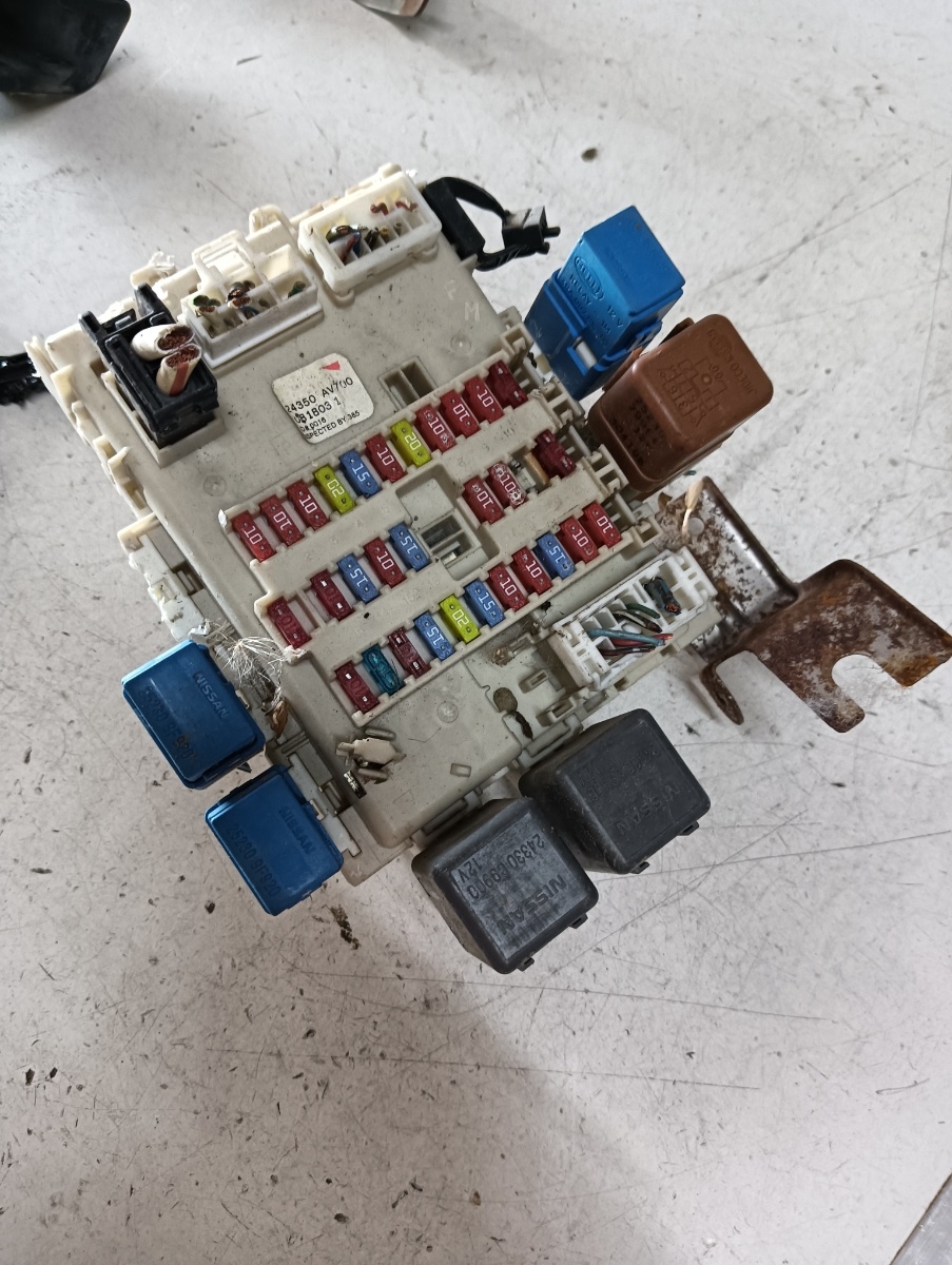 Panou sigurante NISSAN PRIMERA III (P12) [ 2002 - > ] OEM 24350av700