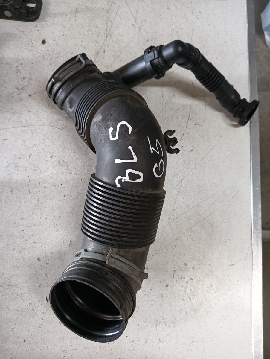 Furtun intercooler VOLKSWAGEN GOLF V Variant (1K5) [ 2007 - 2009 ] TDI (BLS, BXE) 77KW|105HP OEM 3c0129654