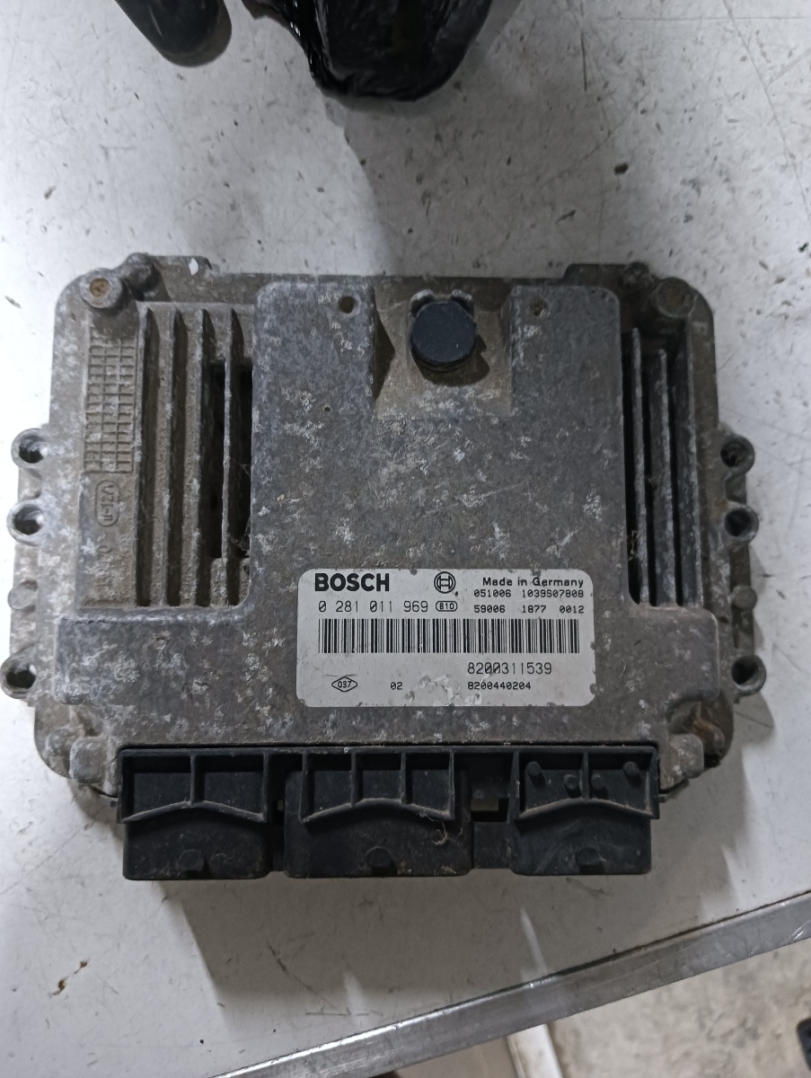 Calculator ecu RENAULT LAGUNA II (BG0/1_) [ 2001 - 2007 ] dCi (F9Q 750, F9Q 758, F9Q 759) 85KW|116HP OEM 0281011969