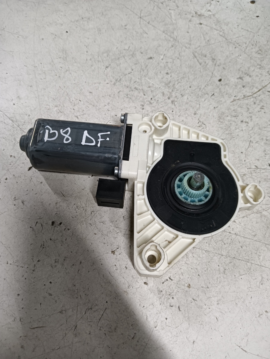 Motoras geam pivotant dreapta fata VOLKSWAGEN PASSAT 3G2 2014 - > 5q4959802b