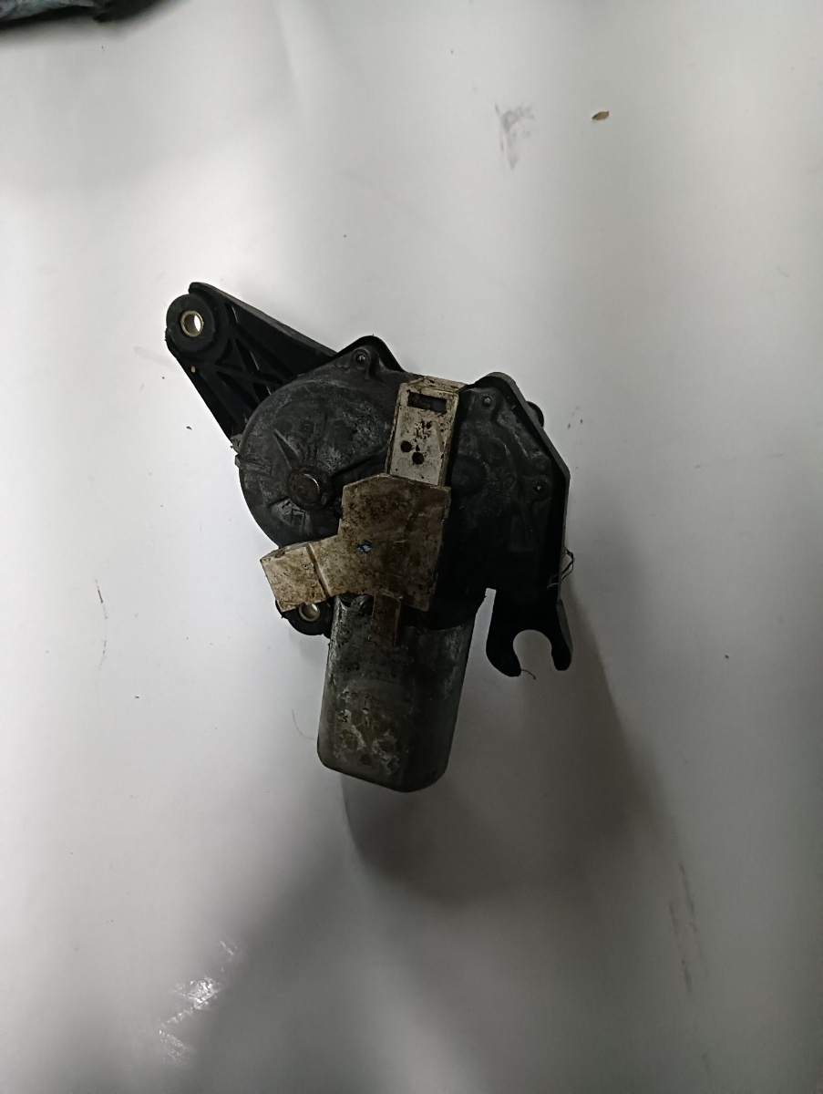 Motoras stergator haion NISSAN MICRA III K12 2002 - 2010