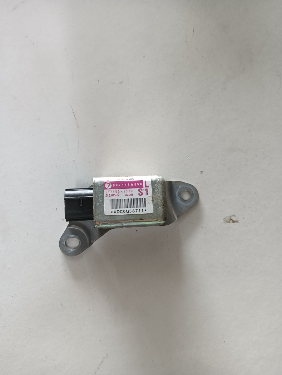 Senzor airbag  SUBARU FORESTER II SG 2002 - 2012 1879001500