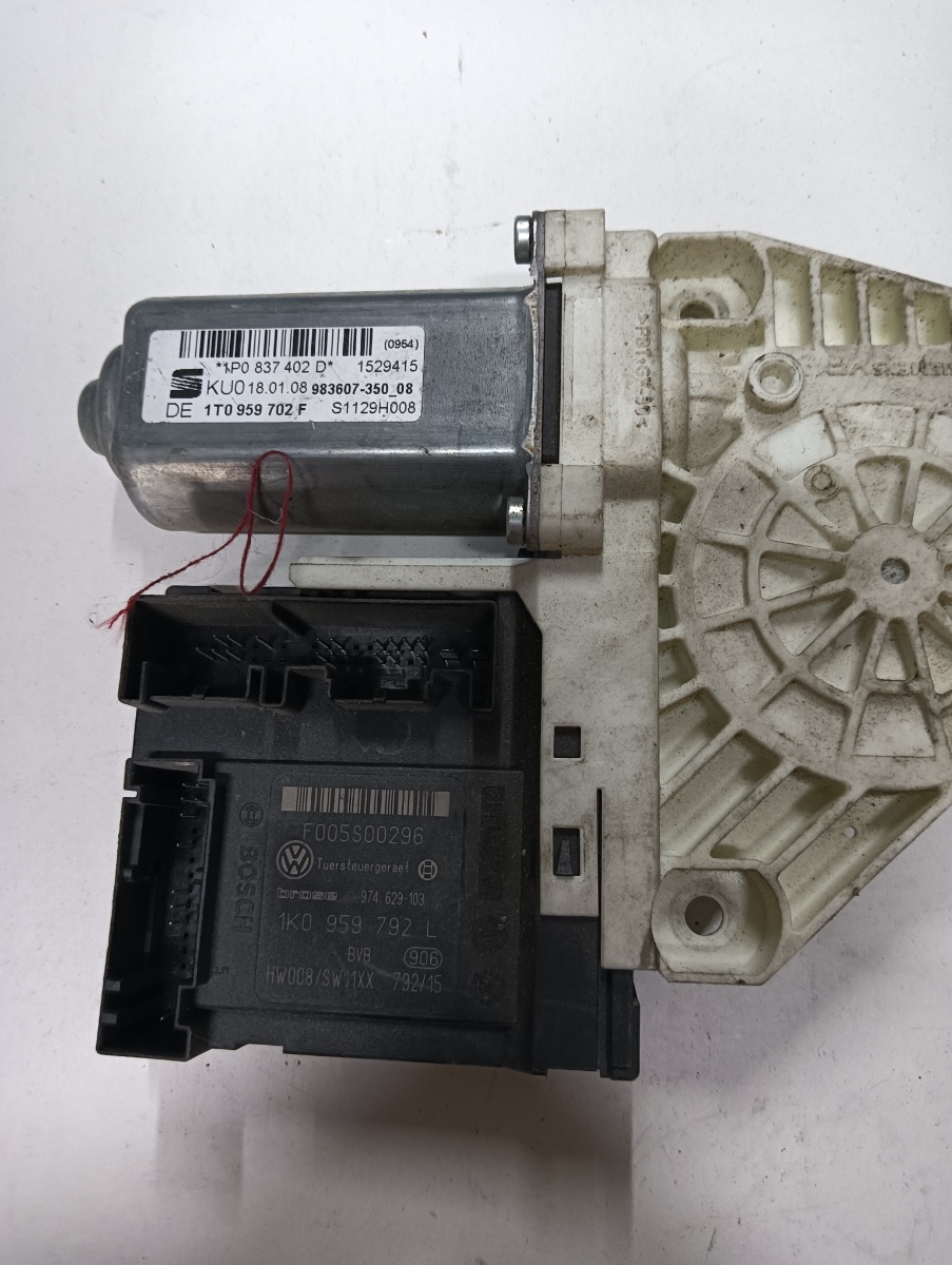 Motoras geam pivotant dreapta fata SEAT LEON II 1P1 2005 - 2013 1k0959792l – foto 2