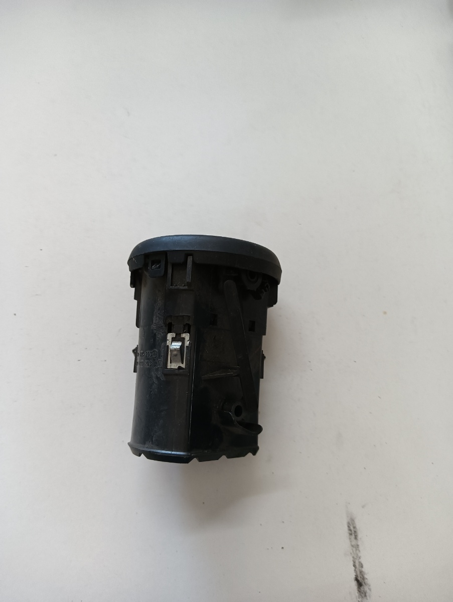 Guri ventilatie  fata SEAT LEON II 1P1 2005 - 2013 5p0819203 – foto 2