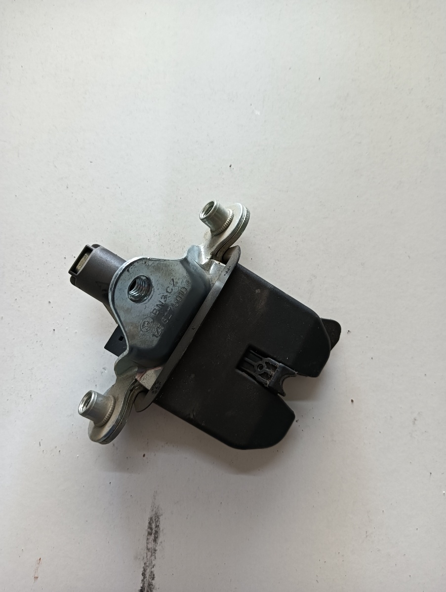 Broasca haion SKODA OCTAVIA II Combi 1Z5 2004 - 2013 1z5827501d