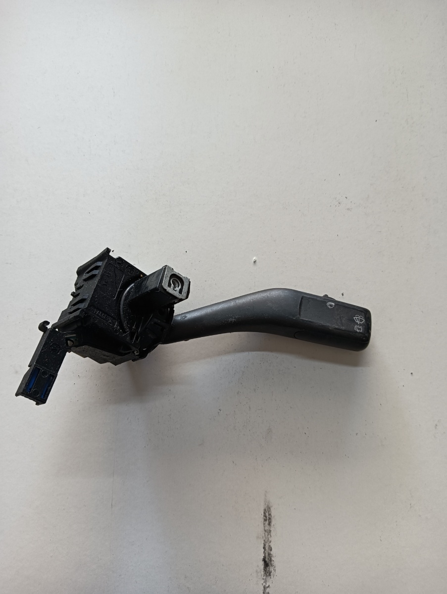 Maneta stergatoare SEAT LEON II 1P1 2005 - 2013 1k0953519cn