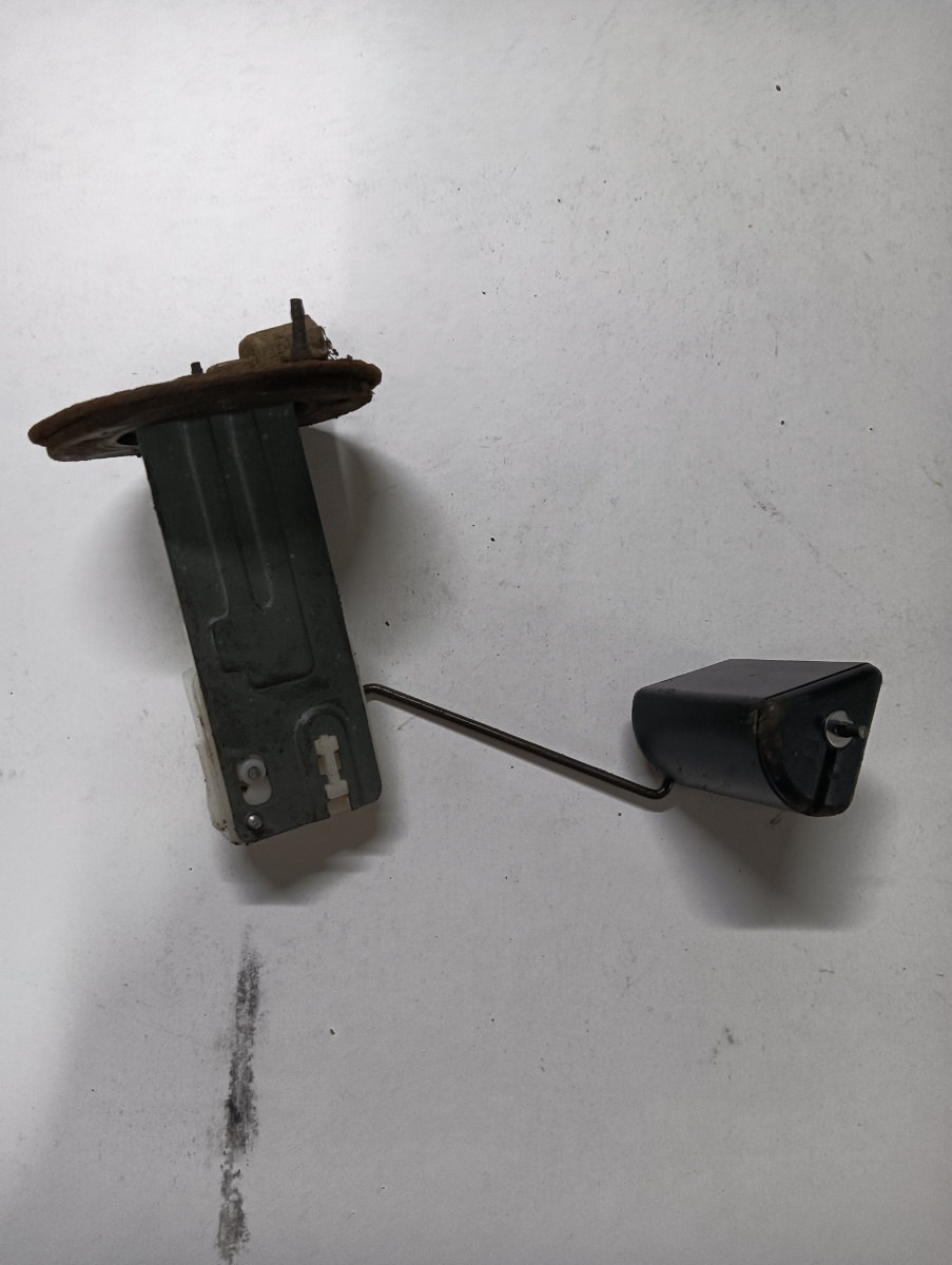 Plutitor  TOYOTA RAV 4 II _A2_ 2000 - 2005