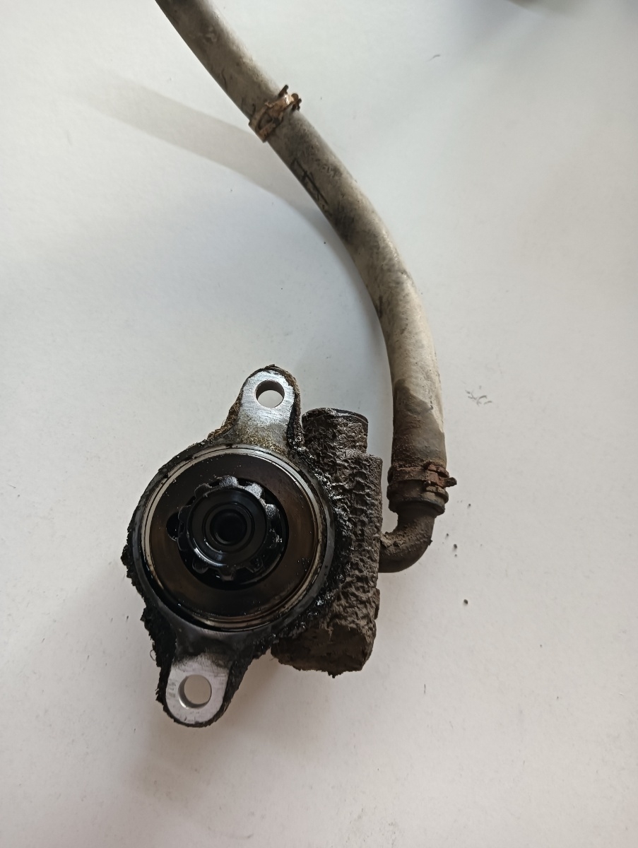 Pompa servodirectie TOYOTA LAND CRUISER LJ12_, KZJ12_, TRJ12_, KDJ12_, GRJ12_ 2002 - D-4D 1KD-FTV