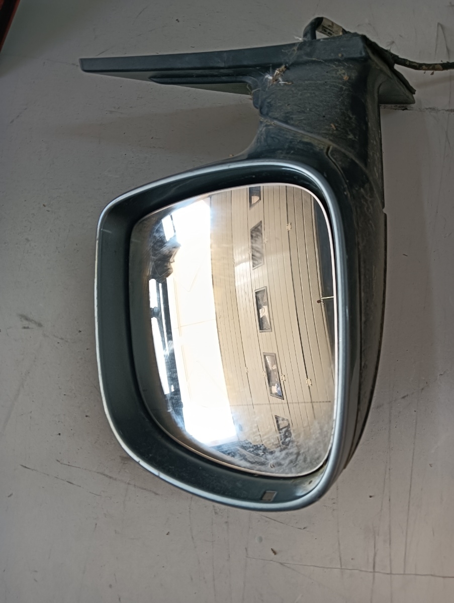 Oglinda stanga fata AUDI Q7 4LB 2006 - 2016