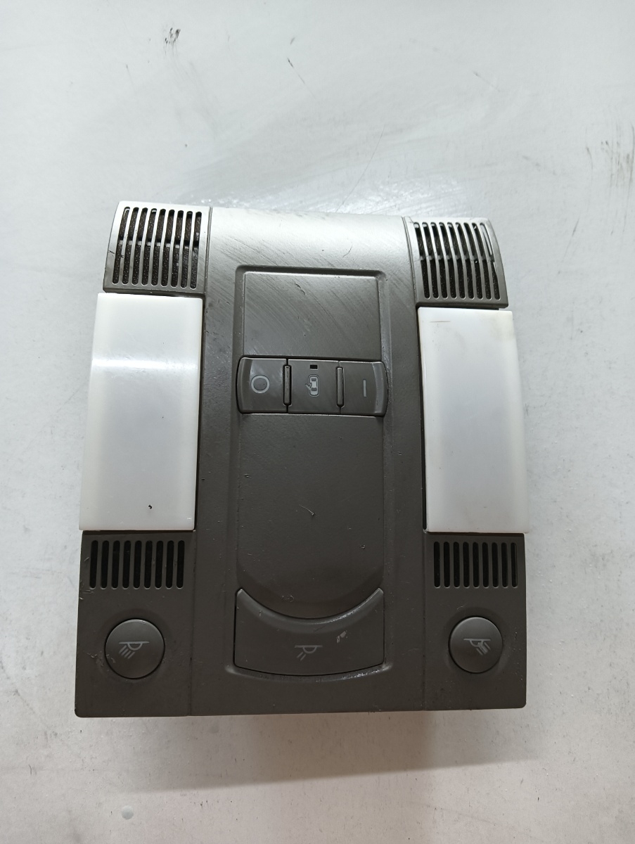 Lampa plafon AUDI A8 II 4E2, 4E8 2002 - 2010 4e0907135a