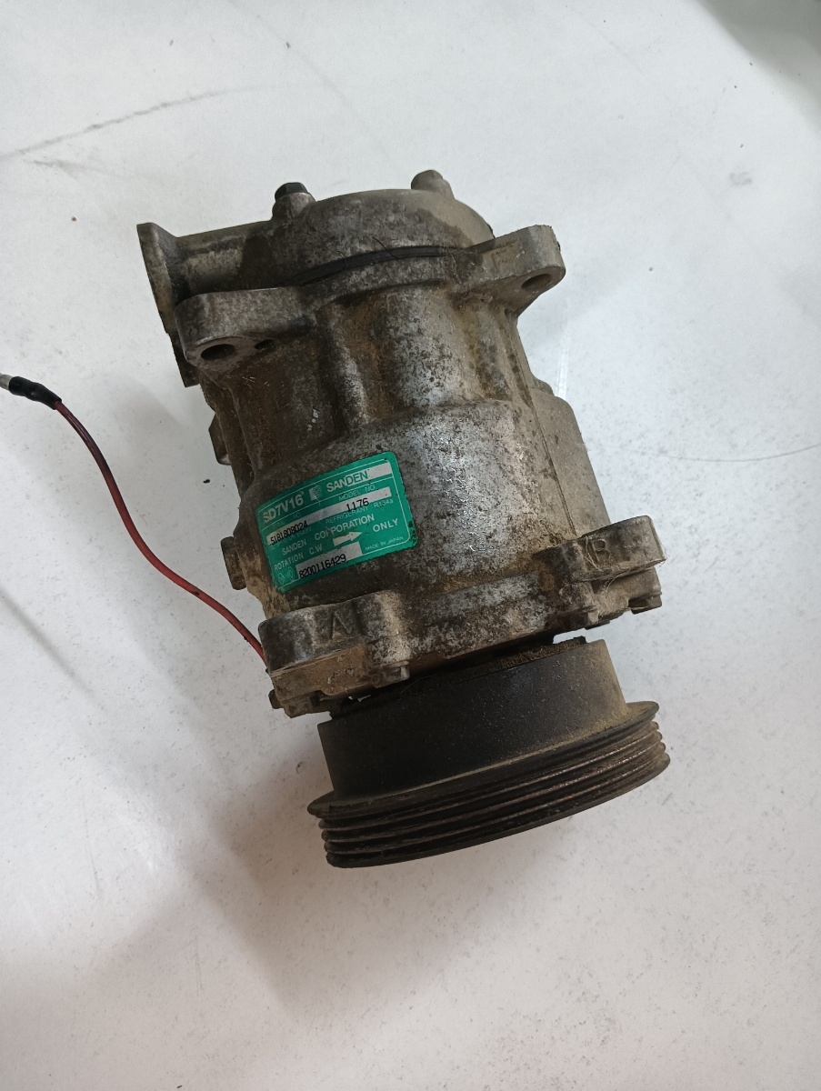 Compresor  AC DACIA LOGAN LS_ 2004 - > 8200116429