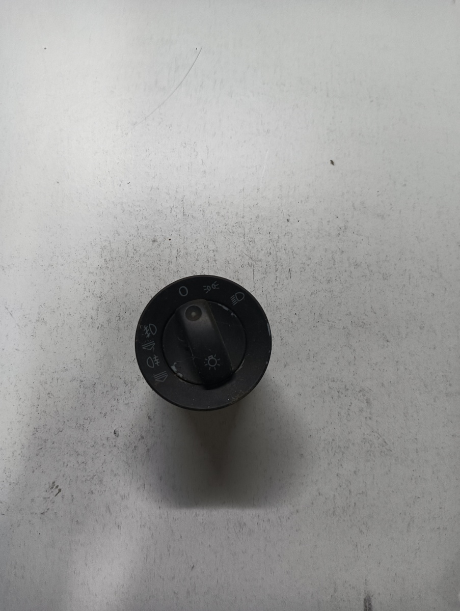 Bloc lumini AUDI A4 III 8EC, B7 2004 - 2008 8e0941531c