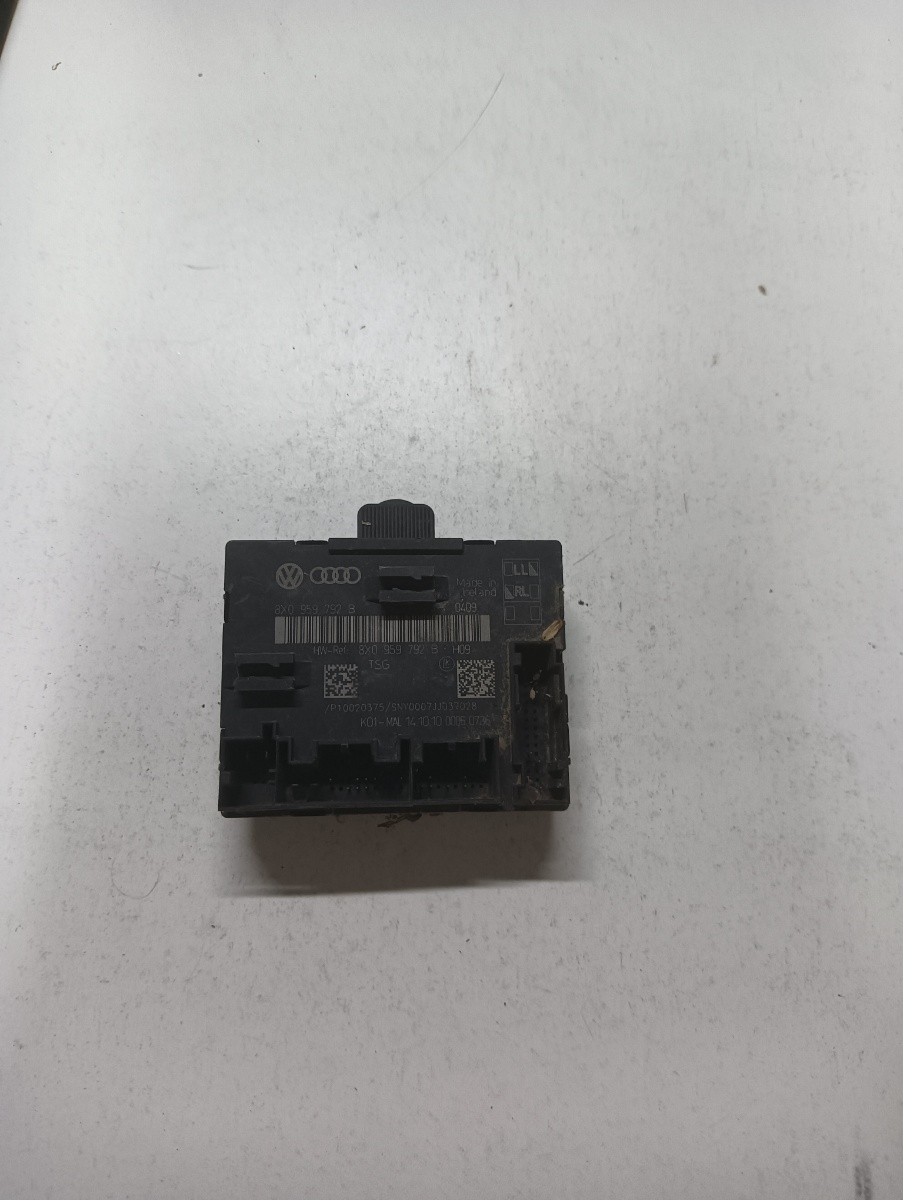 Modul usa dreapta fata BMW 7 V F01, F02, F03, F04 2008 - 2015 8x0959792b