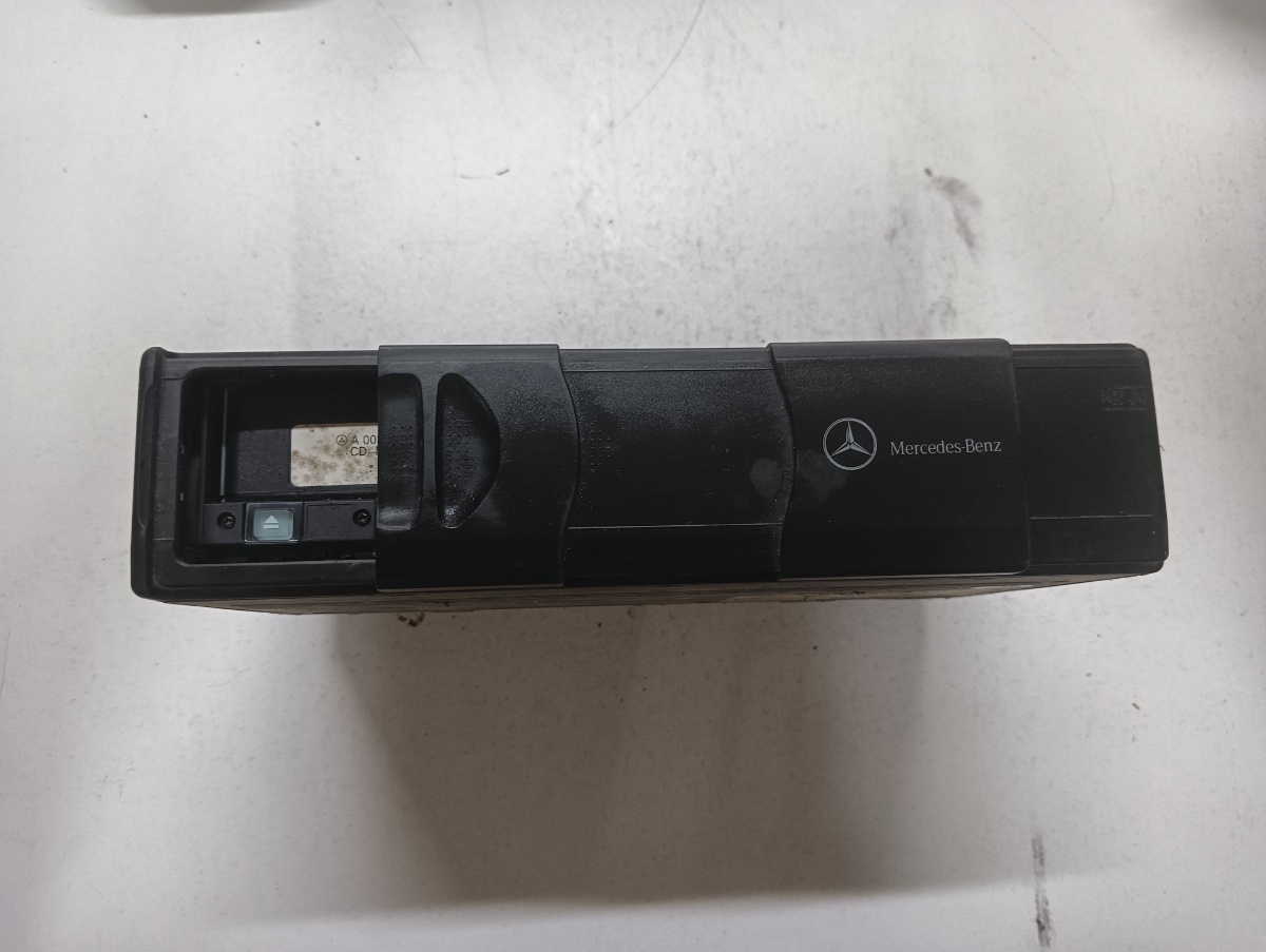 Magazie cd MERCEDES-BENZ C-CLASS II W203  2000 - 2007 A2038209089