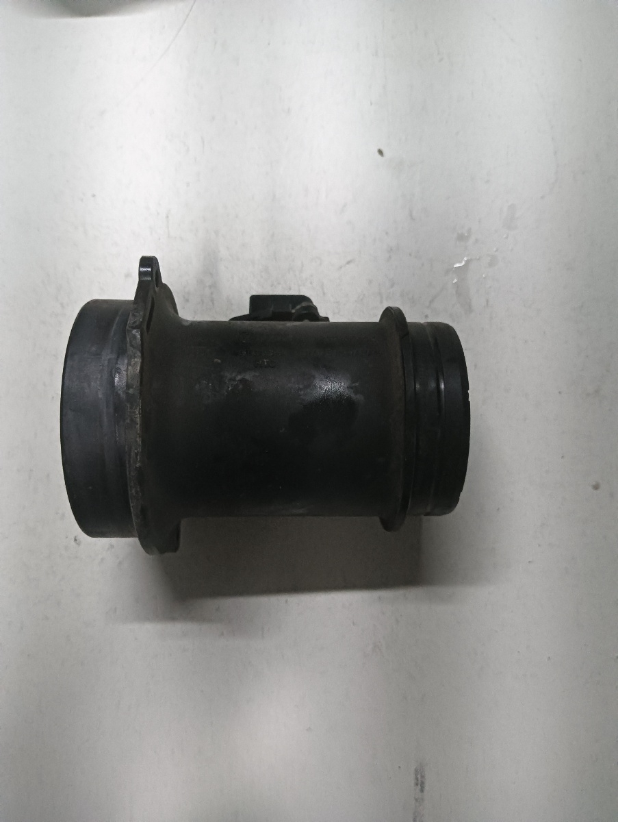 Debitmetru aer  VOLKSWAGEN TOUAREG 7LA, 7L6, 7L7 2002 - 2013 3.0 V6 TDI BKS, CATA