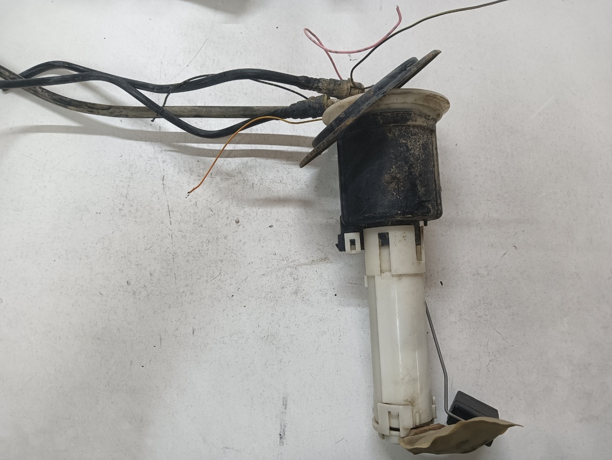 Pompa combustibil interna SUZUKI JIMNY SN 1998 - >