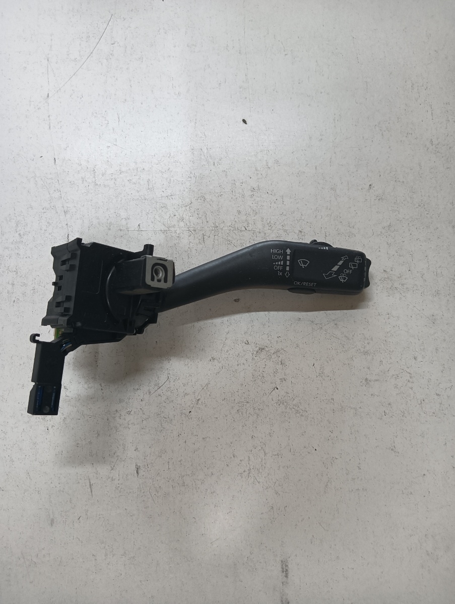 Maneta stergatoare  VOLKSWAGEN TIGUAN 5N_ 2007 - > 1k0953519j