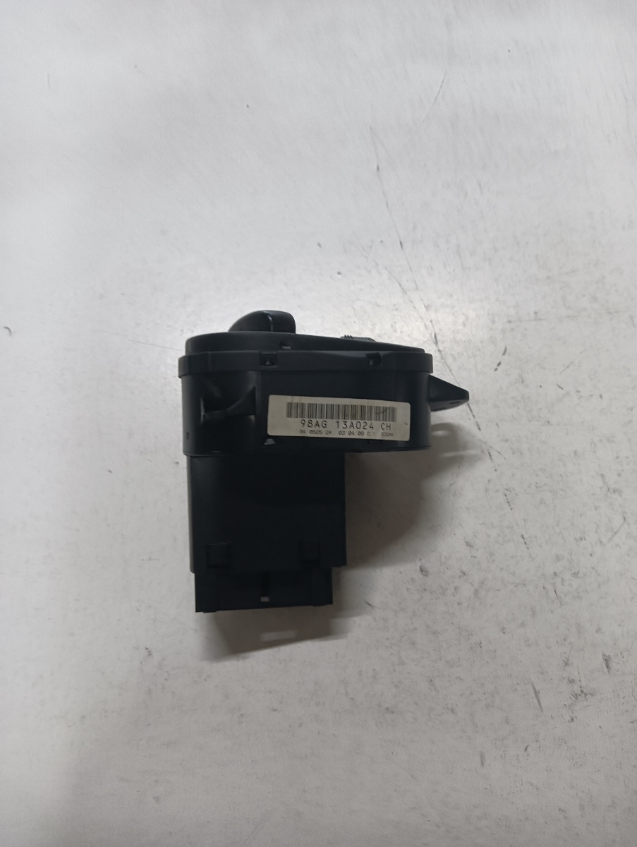 Bloc lumini FORD FOCUS Estate DNW 1999 - 2007 98ag13a024ch – foto 2